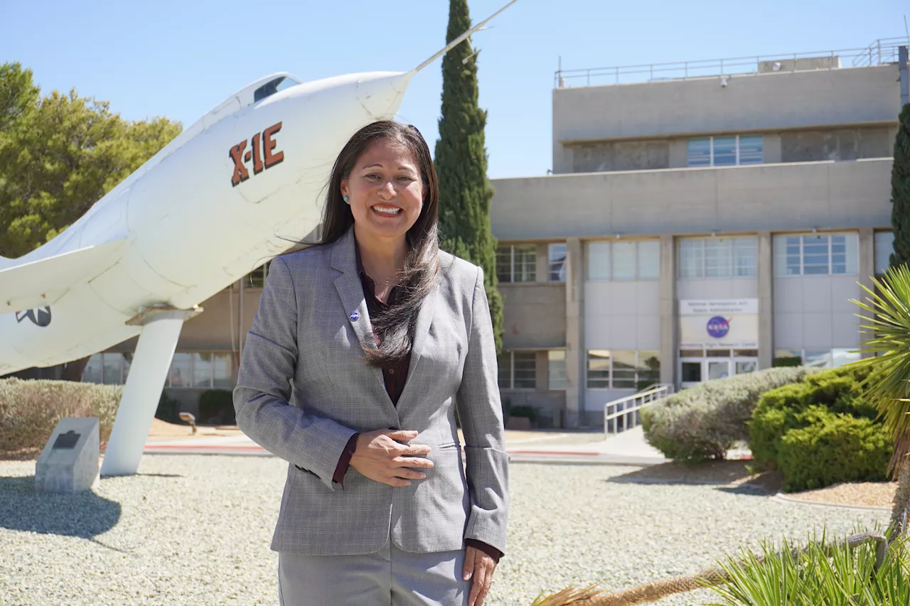 Una gerente de proyectos de la NASA rinde homenaje a la influencia de su madre