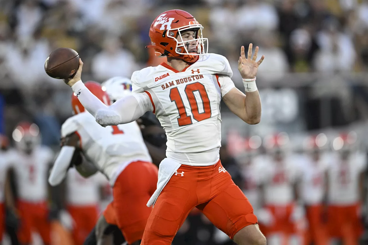 2024 College football predictions, odds: Sam Houston will win Conference USA