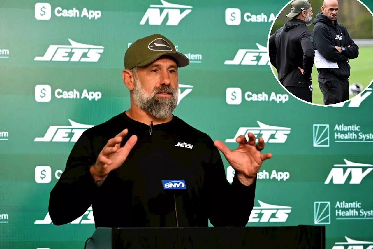 Jeff Ulbrich is new interim Jets coach after shocking Robert Saleh firing