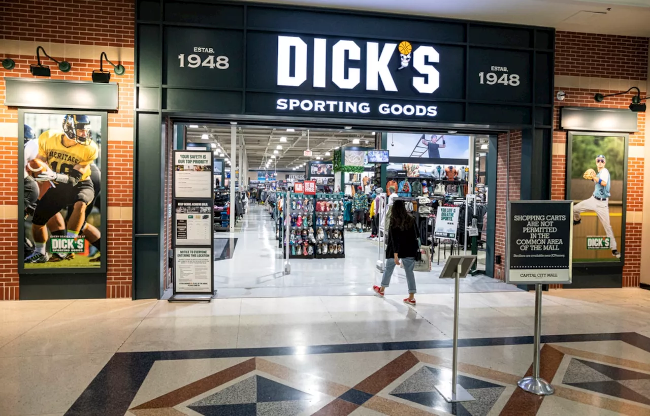 Dick’s Sporting Goods holds ‘National Signing Day’; plans to hire thousands of seasonal workers