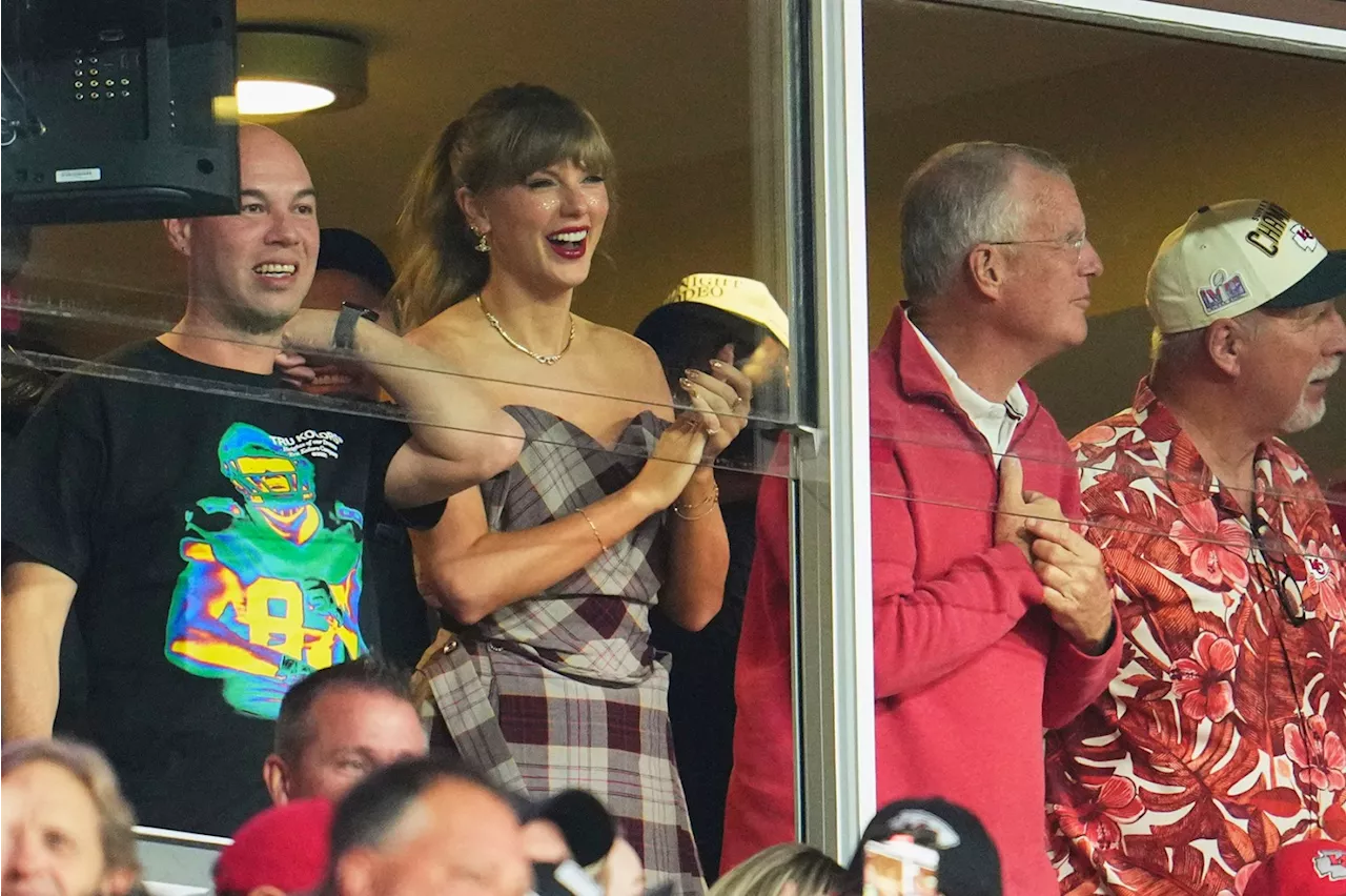 Troy Aikman Calls Taylor Swift ‘The Mrs.’ During Chiefs Game