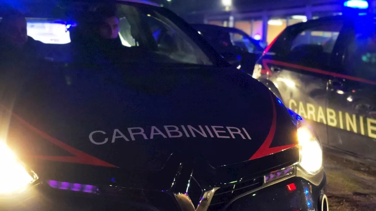 "Torna con me": armato di coltello minaccia la ex di divulgare video hot. Arrestato 27enne