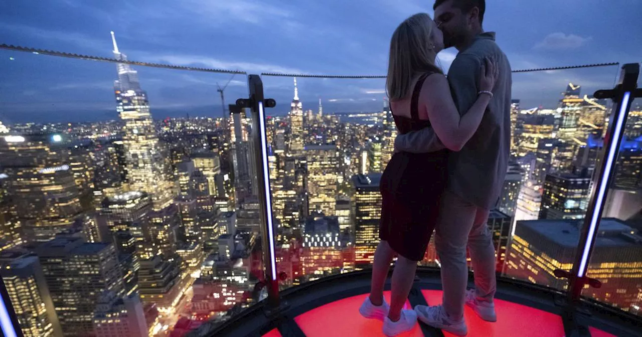 New York: Neue Attraktion „Skylift“ auf Rockefeller Center