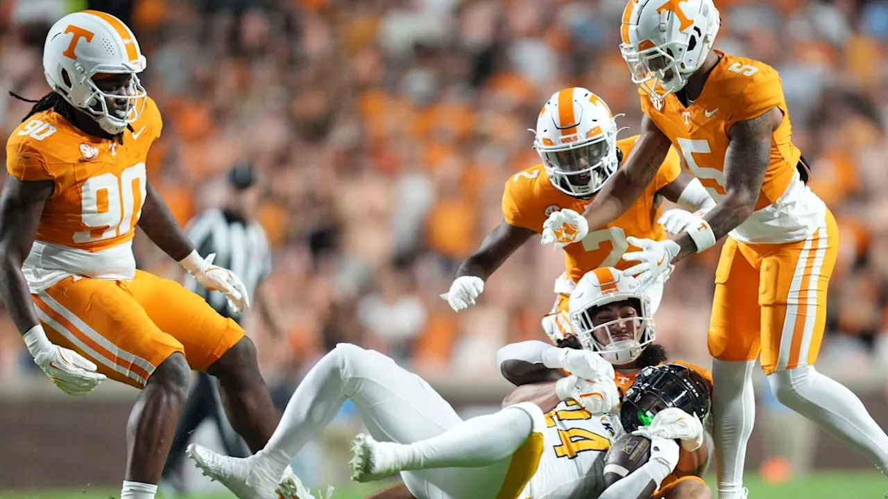 Elite Tennessee Volunteers Defense Poses Challenge for Florida Gators