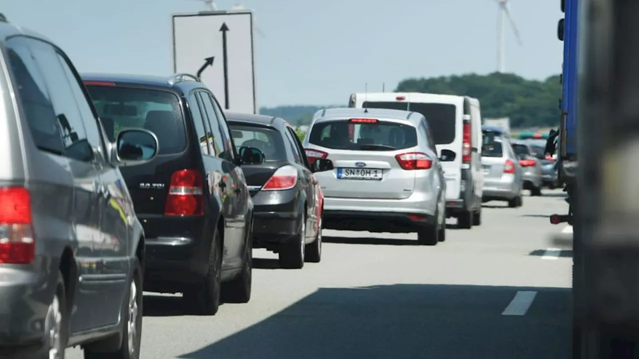 Weniger Autos in Hamburg - Nur Berlin ist niedriger