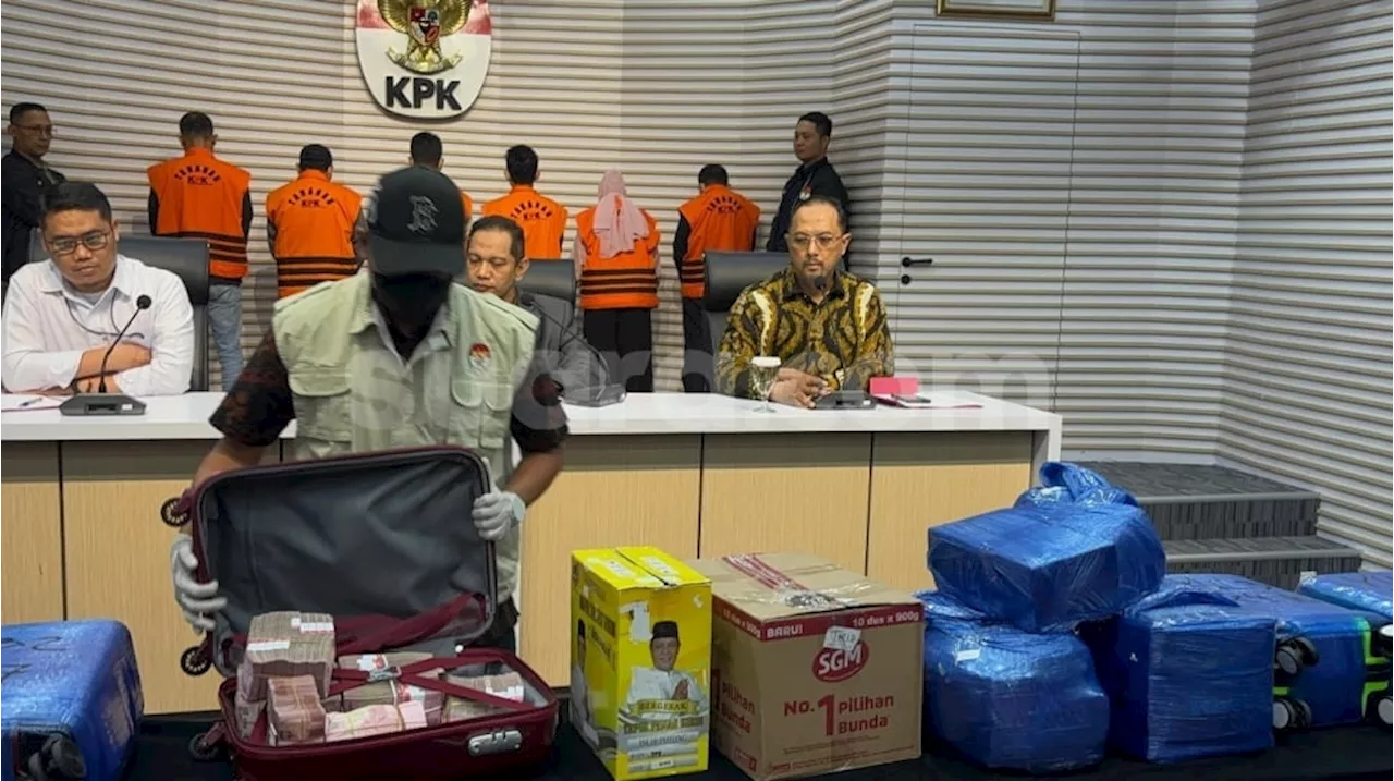 Terbungkus Kardus Dan Koper, Ini Penampakan Rp 12 M Hasil Sitaan KPK Dari OTT Di Kalsel