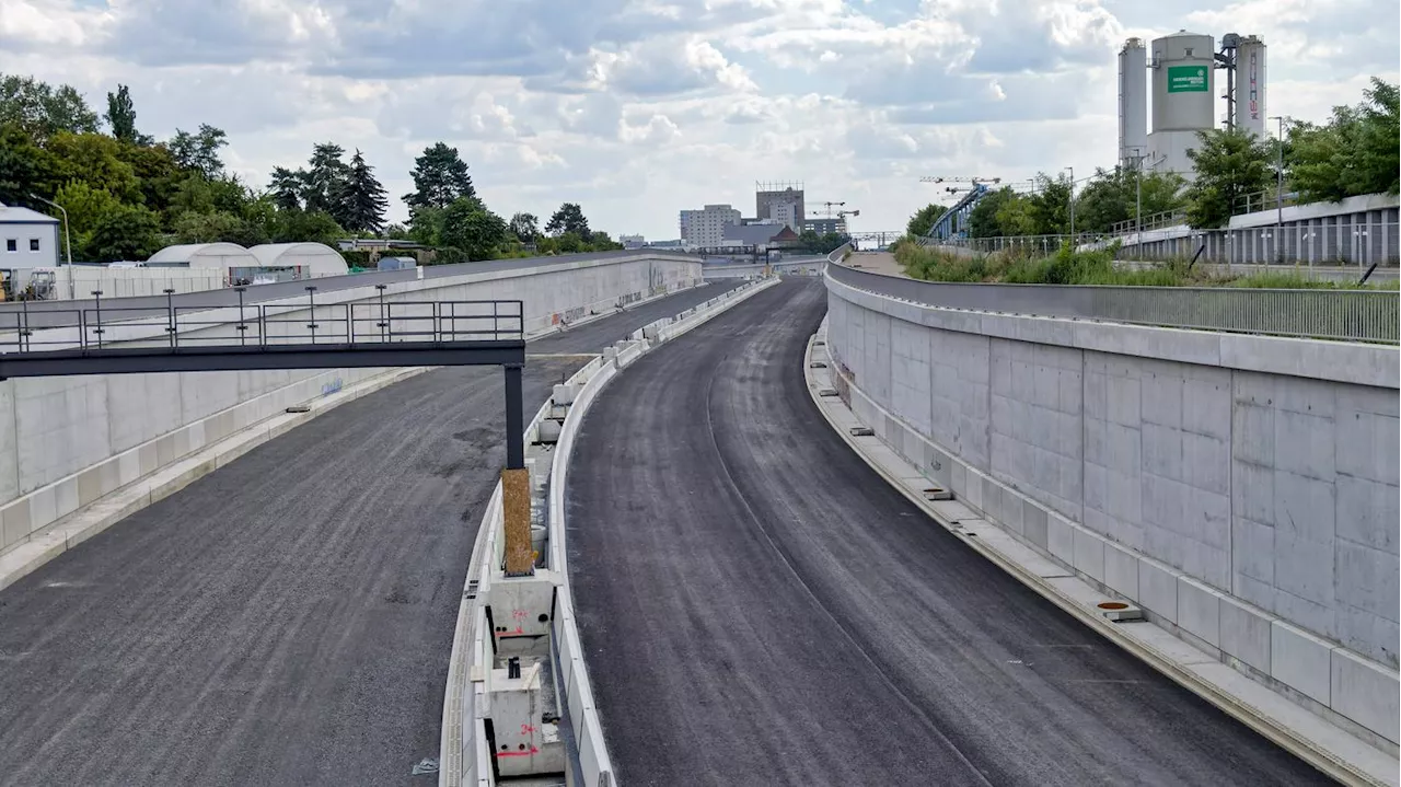 „Ein fatales Zeichen“: Autobahn GmbH sagt Infoveranstaltung zur A100 ab