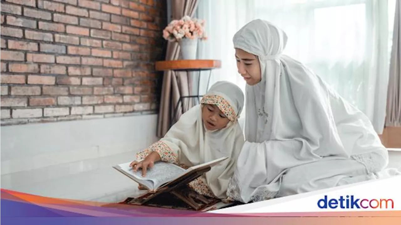 Tafsir Surah Al Isra Ayat 23 tentang Berbakti pada Orang Tua