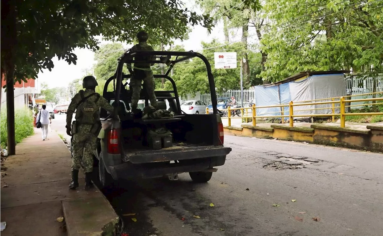 Ordenan captura de militares por caso Huixtla