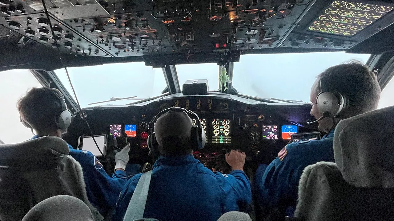 NOAA's 'Hurricane Hunters' utilize Lockheed, Gulfstream planes to get storm data