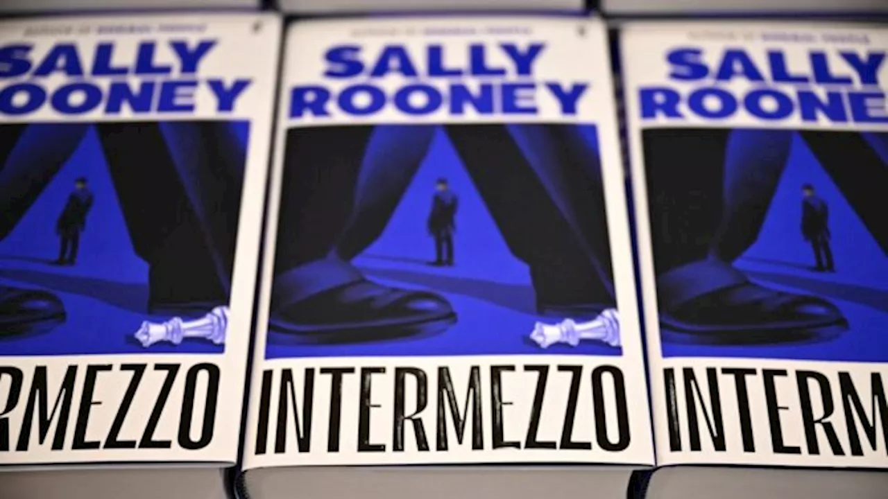 Fenomeno Sally Rooney: perché tutti parlano di 'Intermezzo'