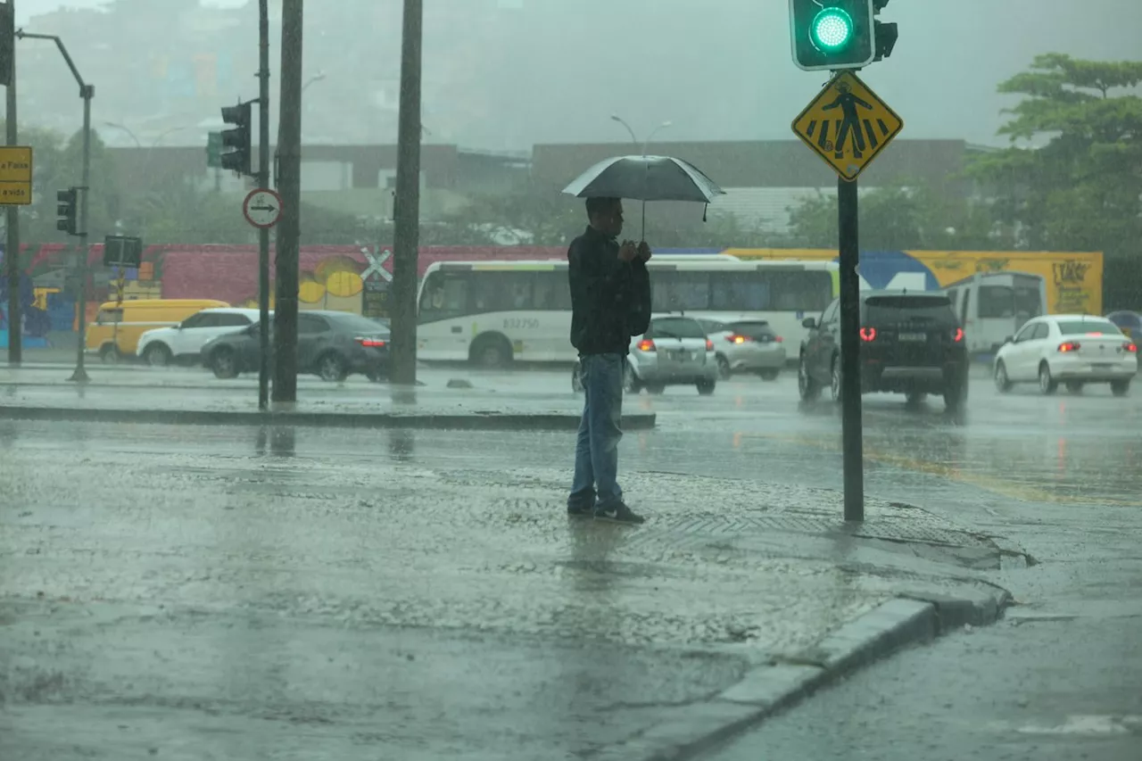 Chuvas intensas e tempestades: mais de dez estados estão em alerta nesta quarta-feira; veja previsão