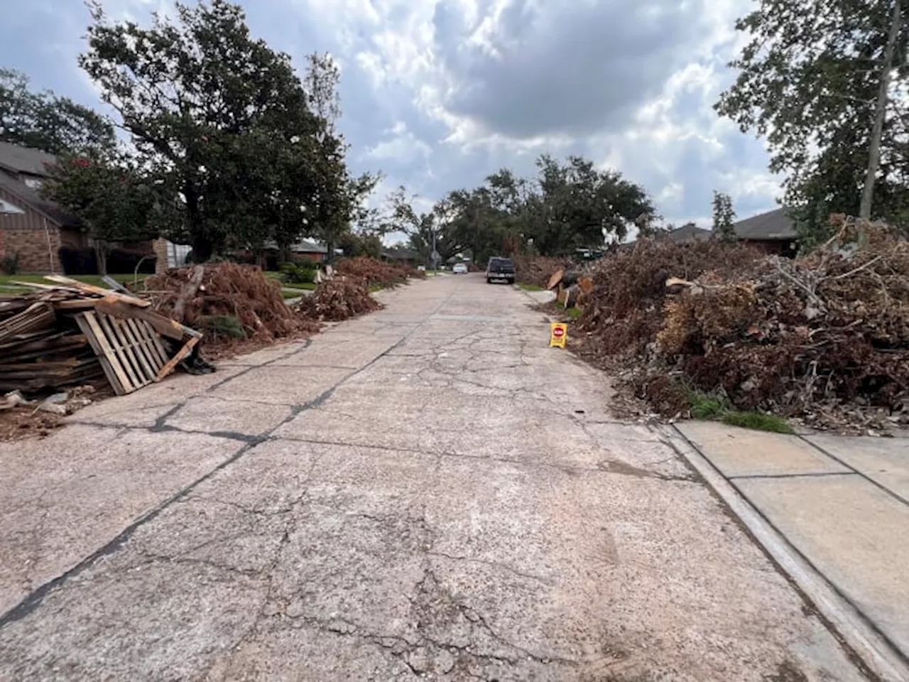 Gov. Abbott to give Texas $50M for Hurricane Beryl, Derecho cleanup