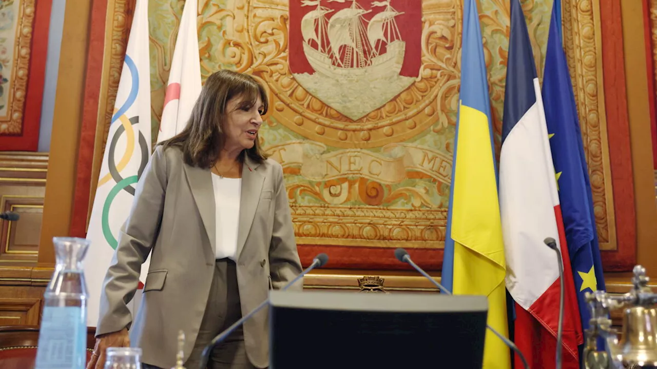 Meurtre de Philippine : une minute de silence observée au Conseil de Paris