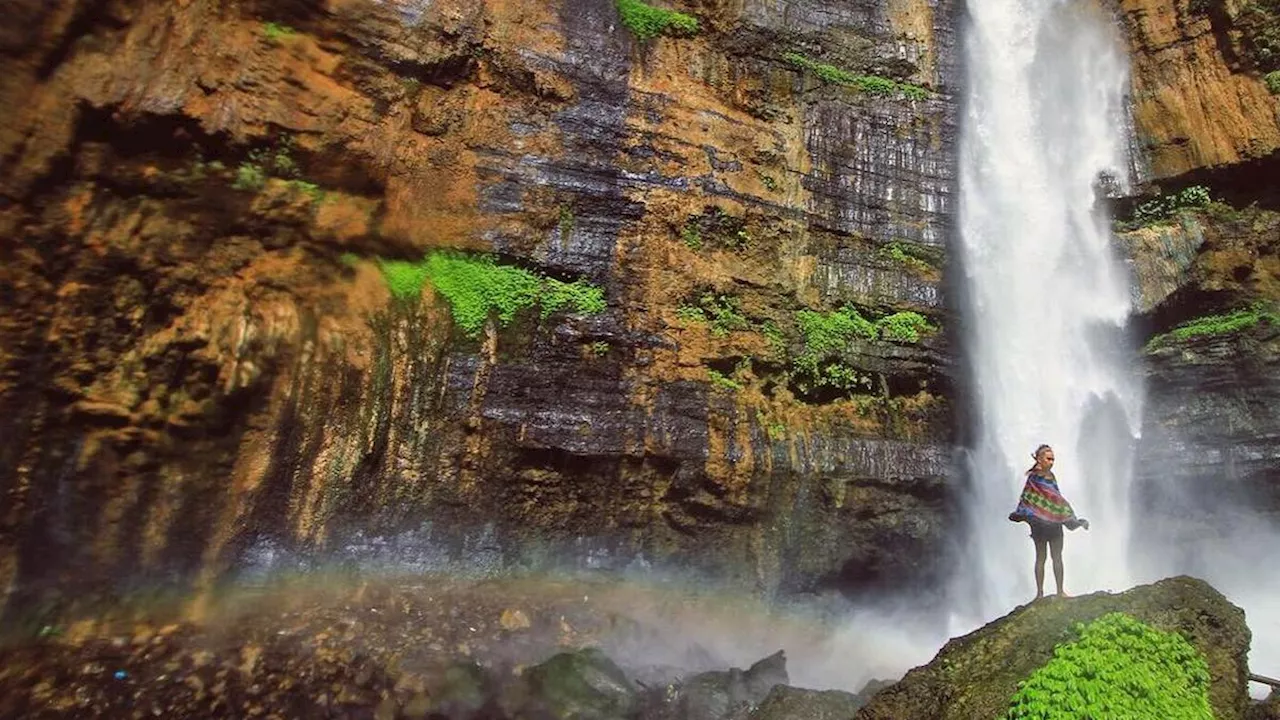 Menikmati Panorama Air Terjun Kapas Biru, Wisata Tersembunyi di Lumajang