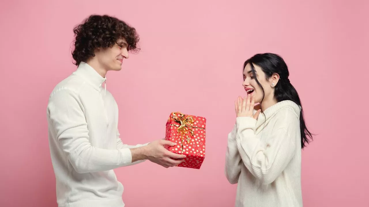 Momen Spesial, Ini 7 Hadiah Ulang Tahun Romantis untuk Istri Tercinta