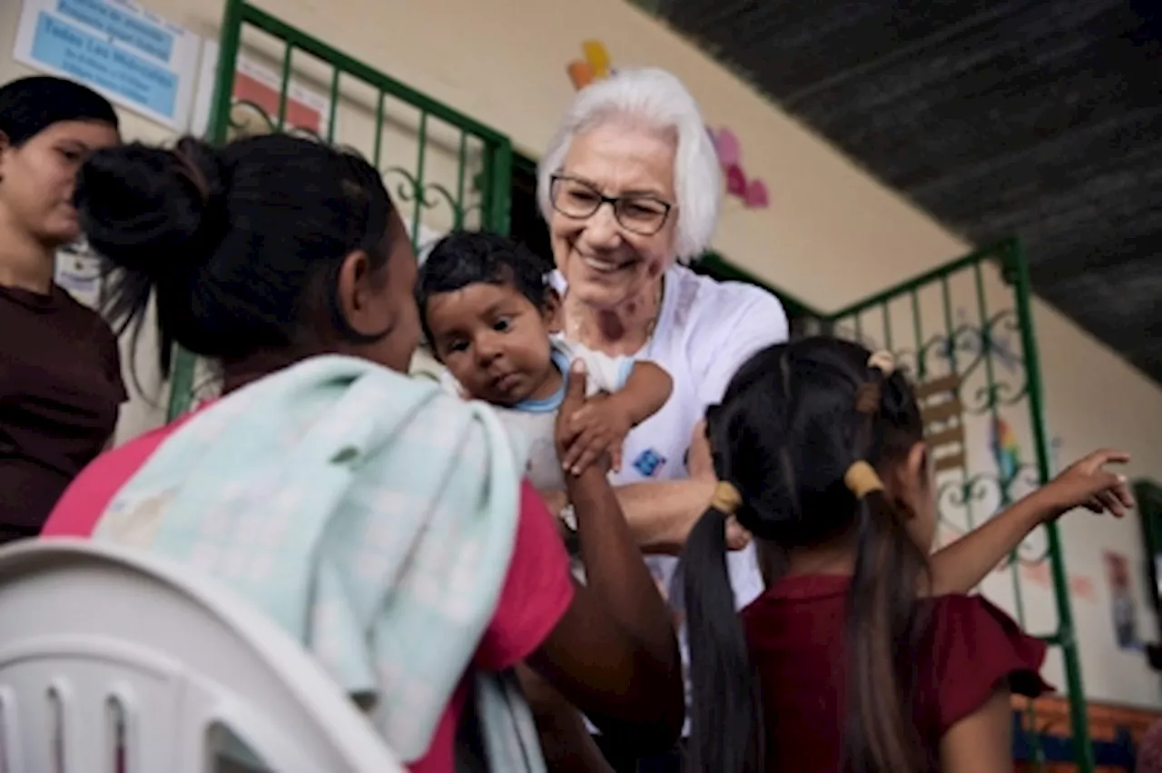 After 40 years of helping thousands of migrants and refugees, Brazilian nun wins UN refugee prize