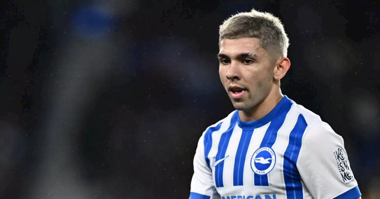 Premier League star 'almost died' after fainting on flight