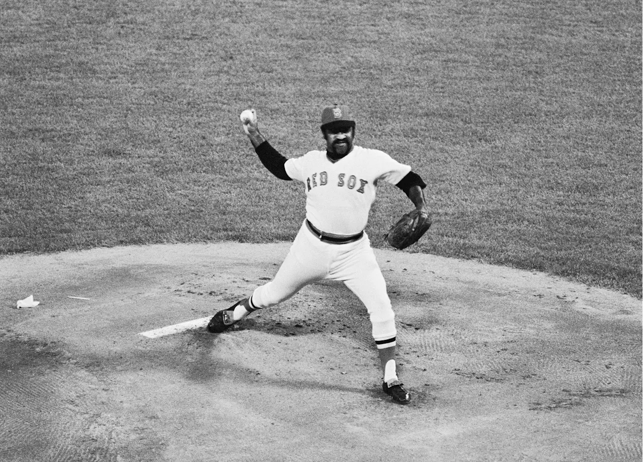 Legendary Red Sox pitcher Luis Tiant dies at 83