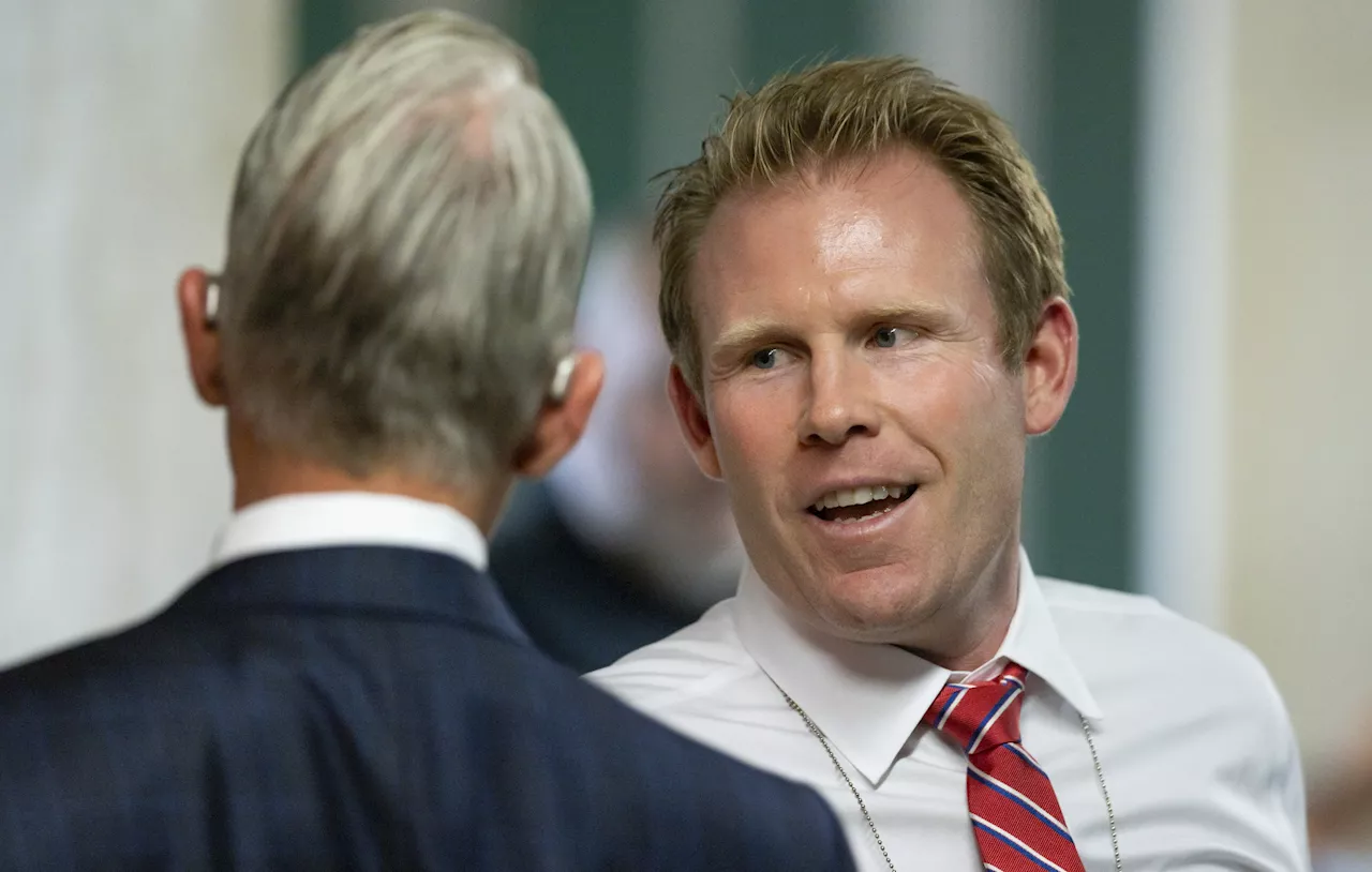 Andrew Giuliani Tries to Keep Dad's World Series Rings From Being Seized