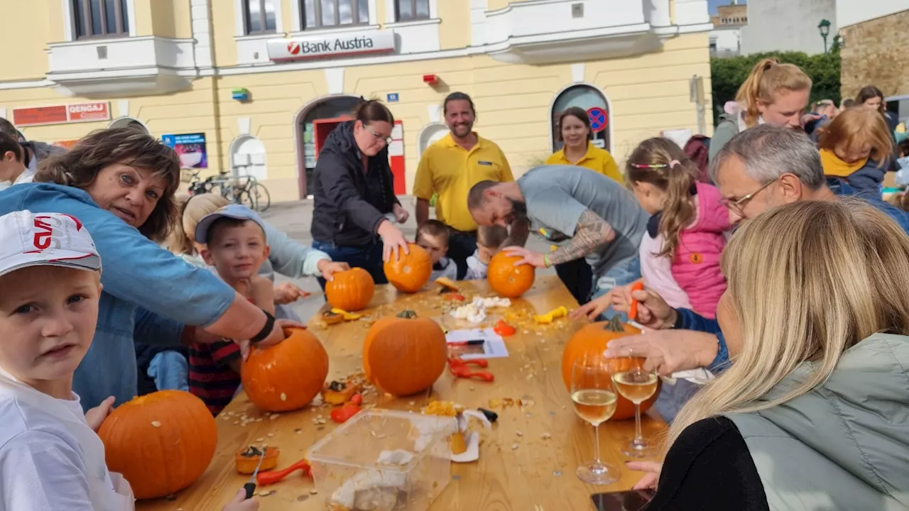 Kürbisfest am Hauptplatz in Groß-Enzersdorf begeisterte Familien