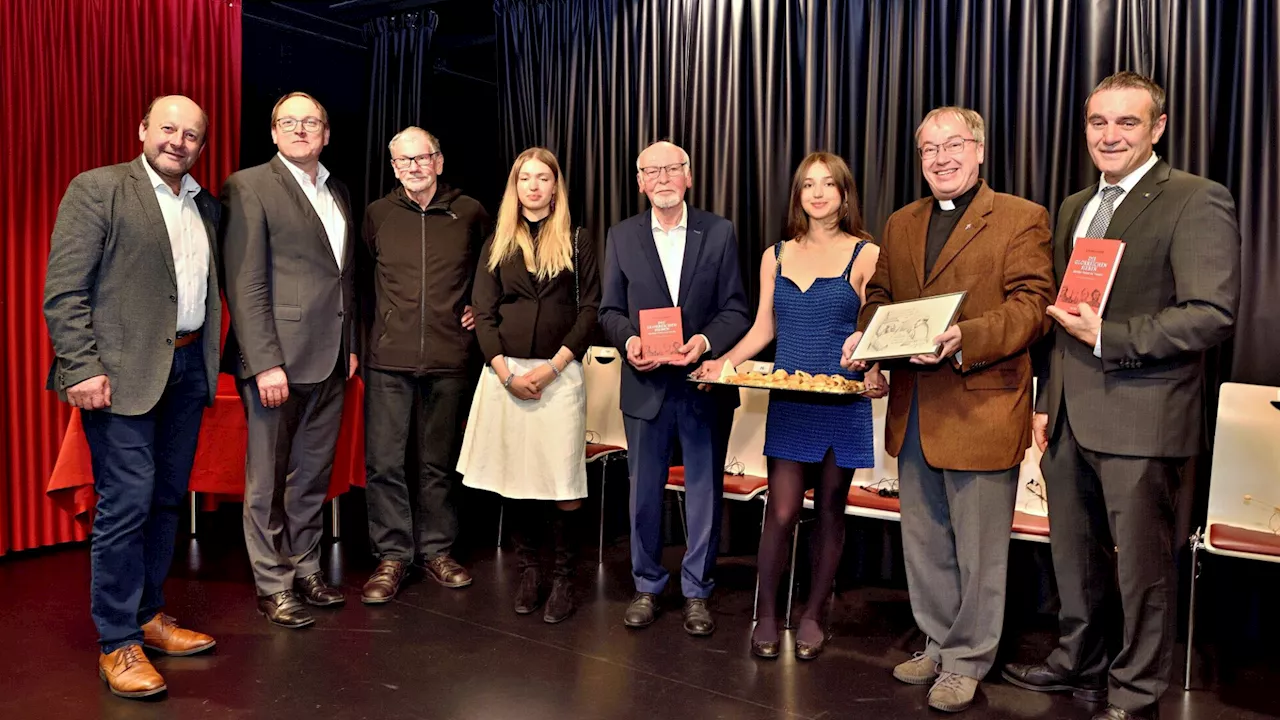 Sieben Scheibbser Lichtgestalten auf der Bühne und in Buchform