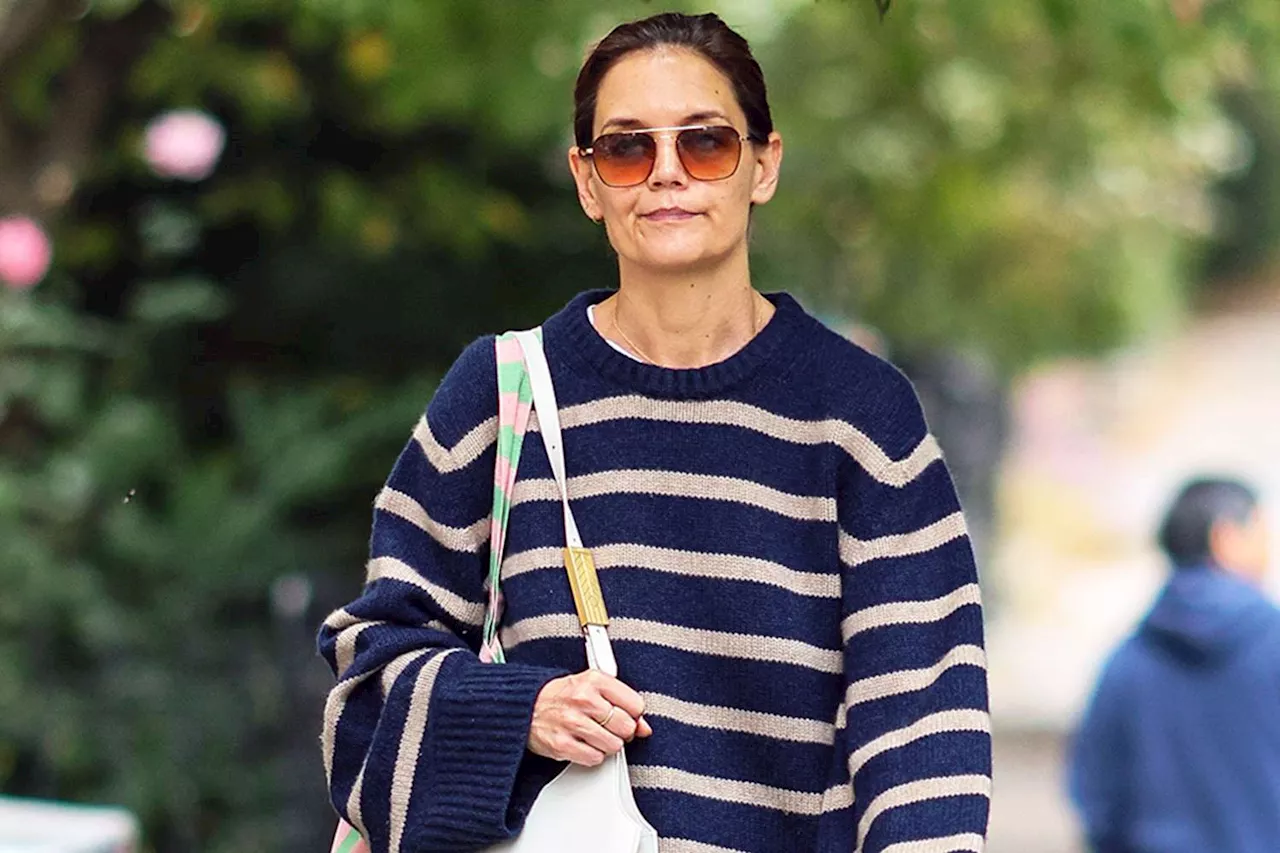 Katie Holmes Keeps Wearing the Comfy Shoe Style We're Wearing on Our Break with Sneakers