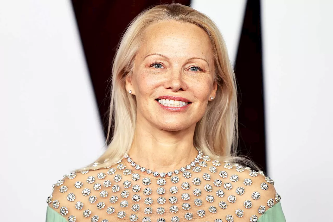 Pamela Anderson Is an Ethereal Goddess at Glamour Women of the Year Awards