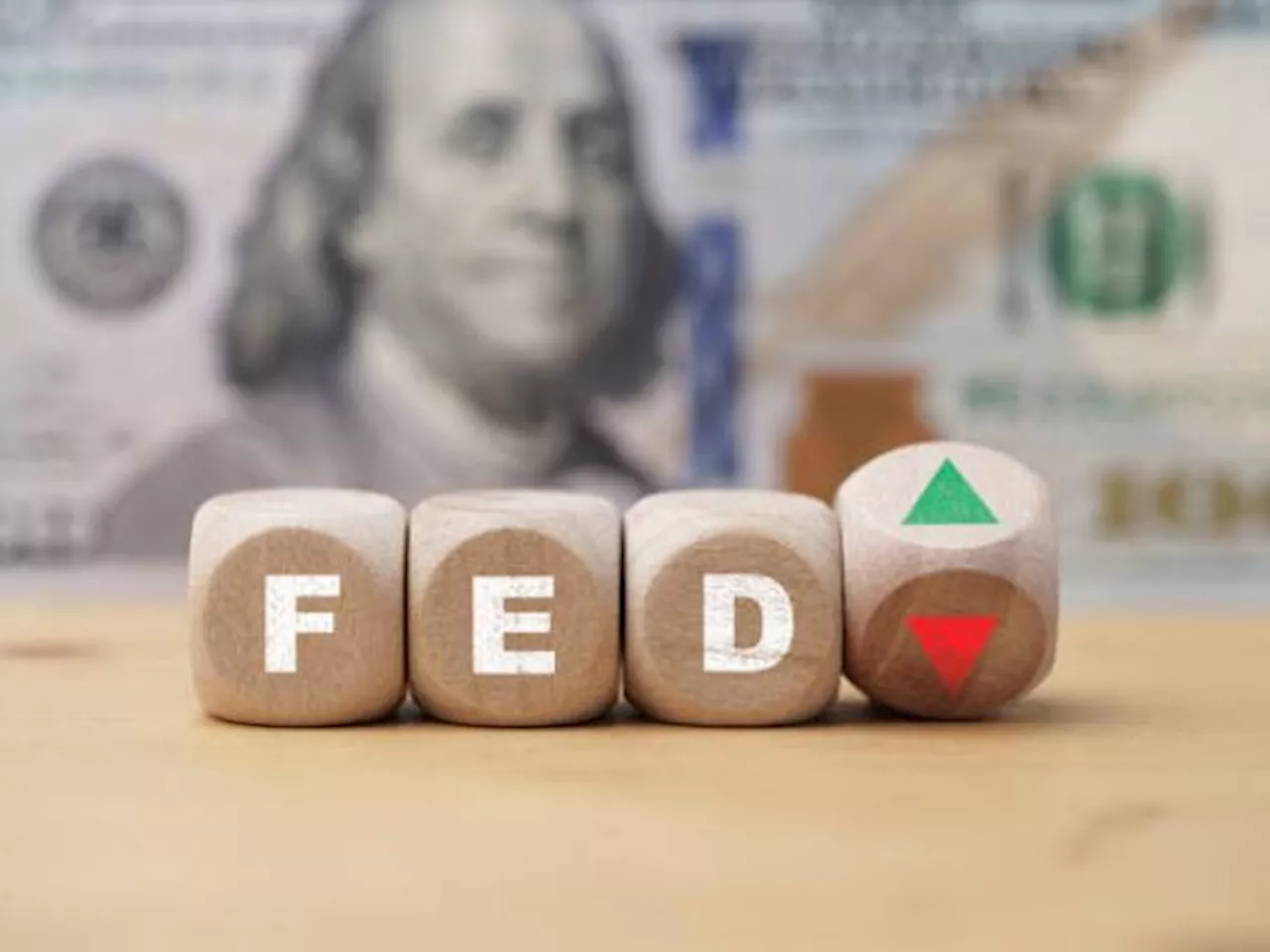 Dólar cerró estable: mercado analiza el rumbo que pueden tomar las tasas de la Fed