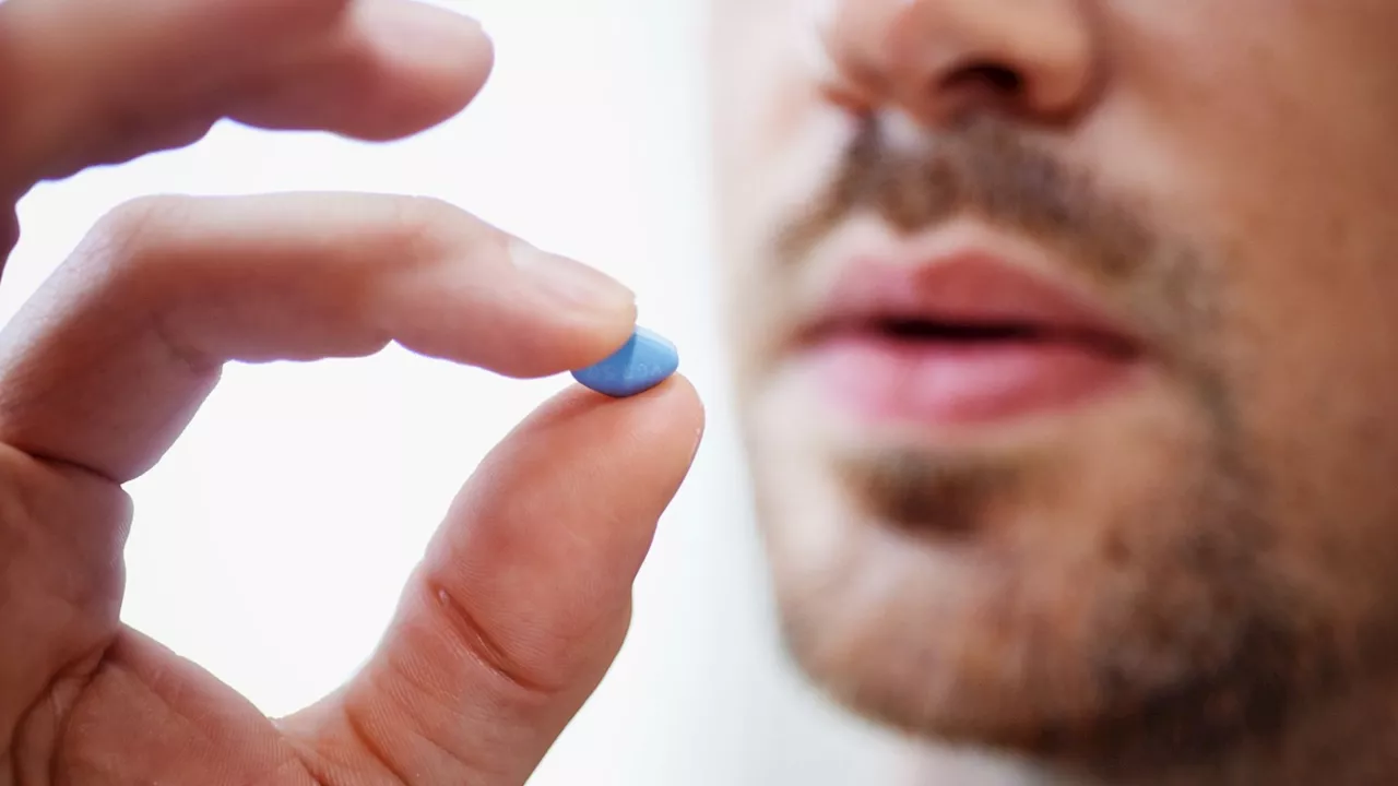 Urgent warning after knock-off Viagra which can damage men’s health becomes UK’s biggest counterfeit dru...