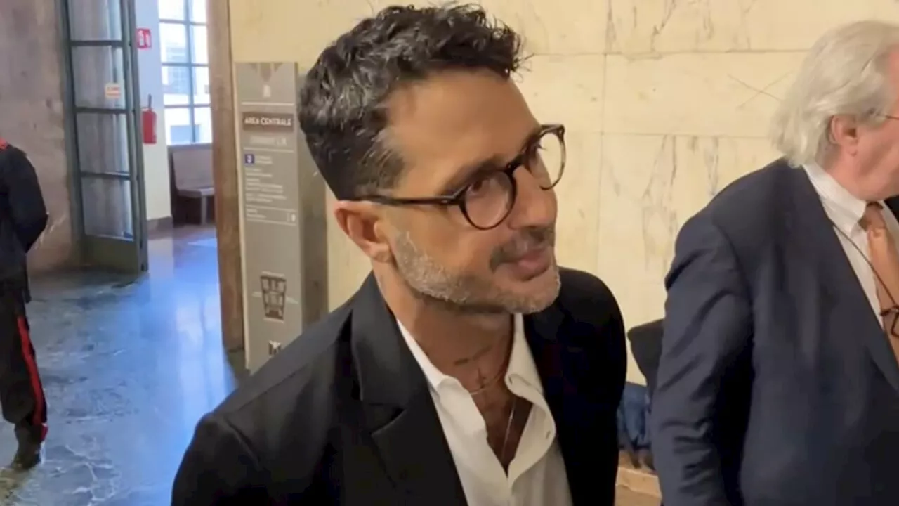 Fabrizio Corona a processo per il falso flirt tra Giorgia Meloni e un deputato di Fdi