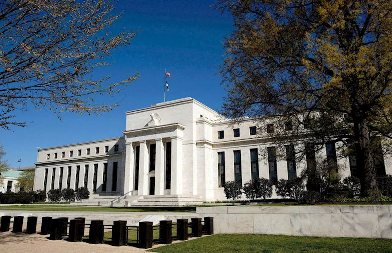 A 'substantial majority' of Fed favored large cut in Sept, minutes show