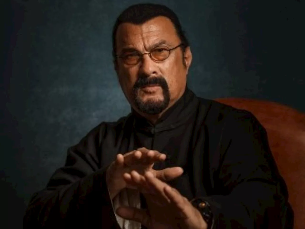 ‘Balloon Belly’ Action Hero Steven Seagal Stars In Latest Weird Russian Propaganda Film