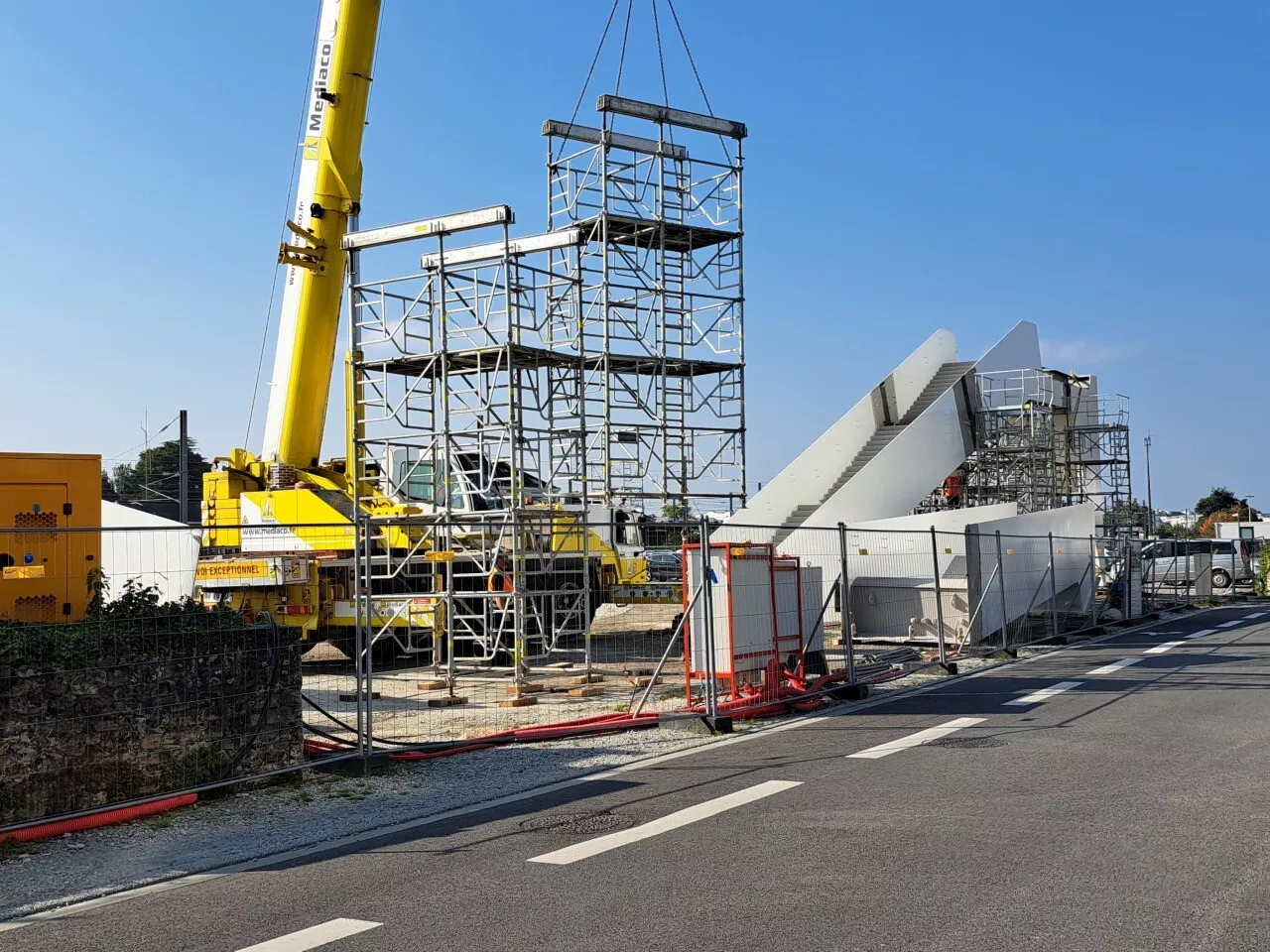 Vannes : pourquoi la passerelle de la gare SNCF ne sera finalement pas posée ce week-end ?