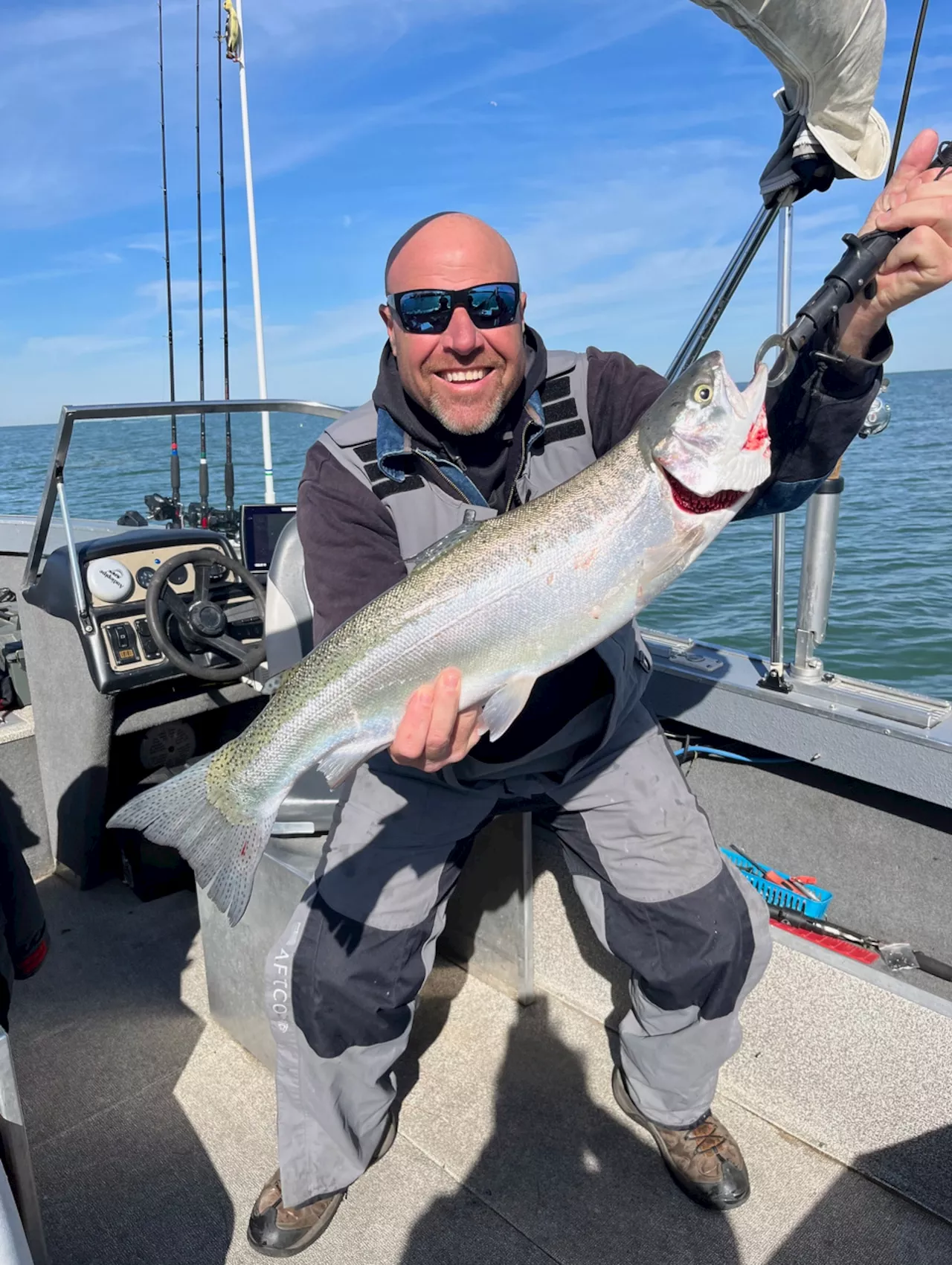 Dry weather foils stream steelhead, but Lake Erie is hot: NE Ohio fishing report