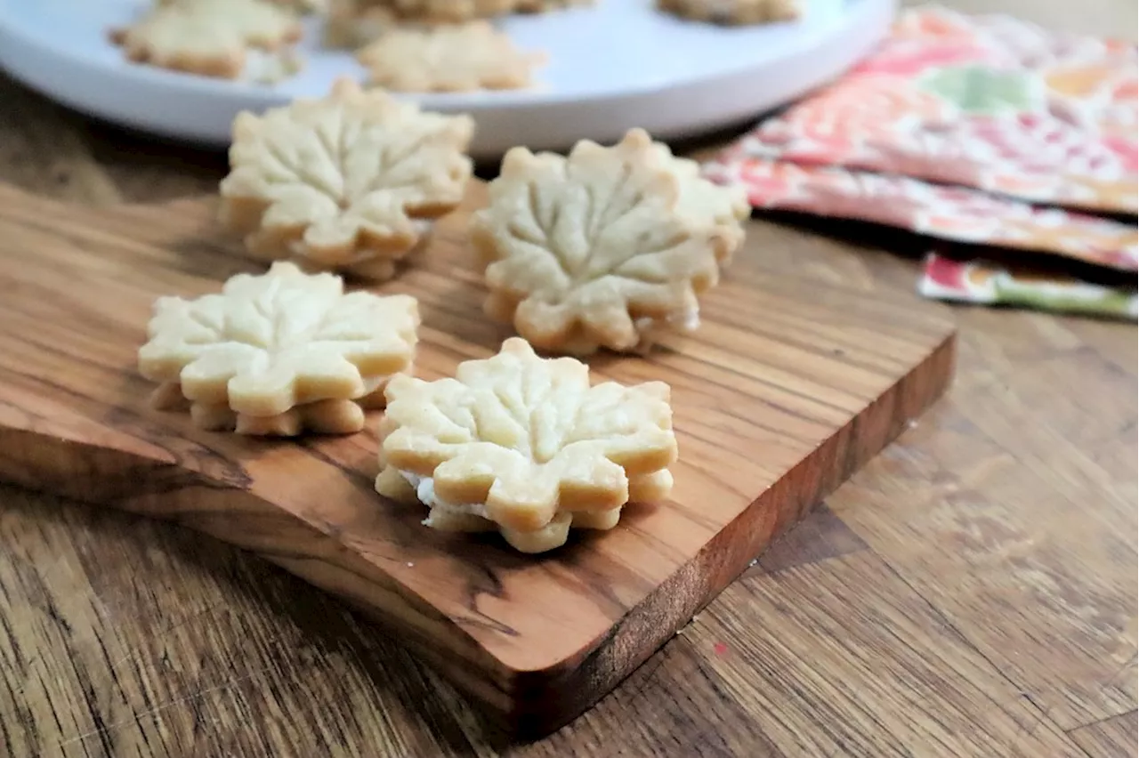 Recipe: Everyone will fall for these homemade maple leaf cookies