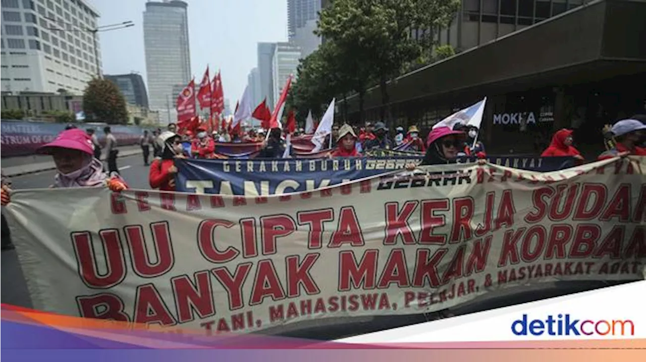 MK Kabulkan Sebagian Gugatan soal UU Cipta Kerja, Buruh Buka Suara