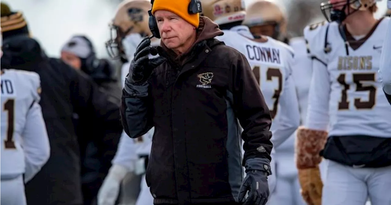 Bisons hope to give coach Dobie’s career a storybook ending with a Vanier Cup title