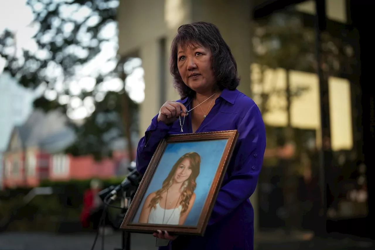 Mother of Amanda Todd, teen who died after cyber bullying, calls on MPs to unblock online harms bill