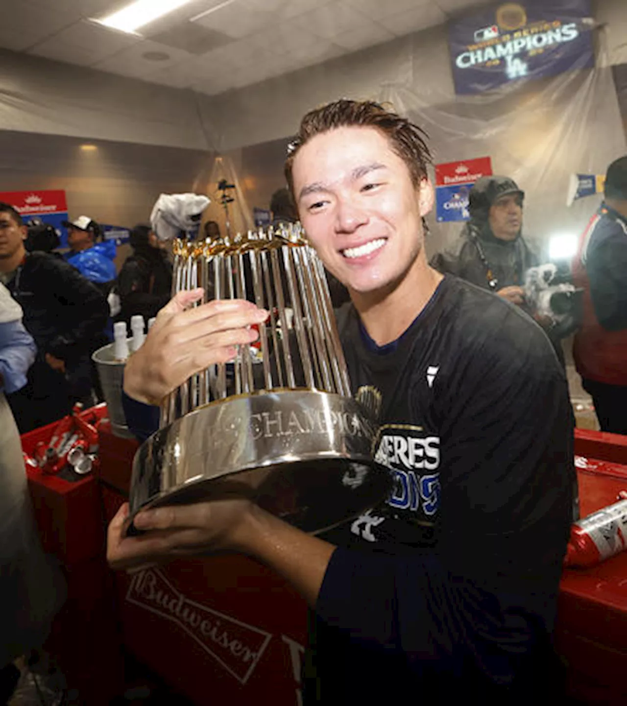 「優勝請負人」山本由伸、MLB１年目戴冠 入団決め手「勝ちたい」結実 来季大谷と２枚エース