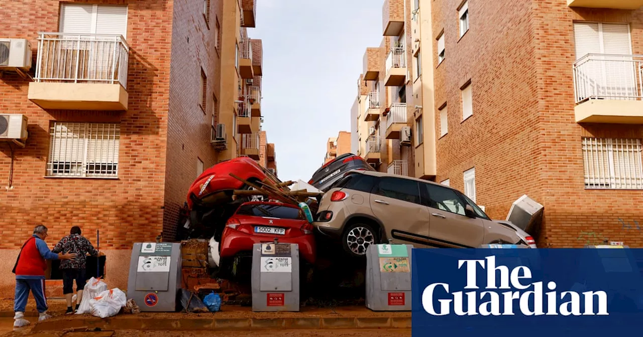 More rain forecast as 500 extra troops mobilised in Spanish flood disaster