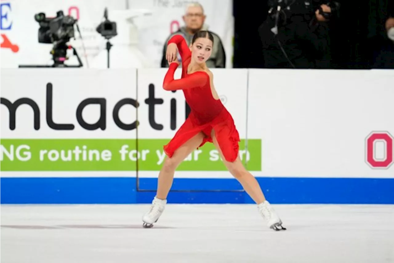 VIDEO. Nina Pinzarrone opent seizoen met zesde plaats in korte kür op Grand Prix kunstschaatsen in Angers