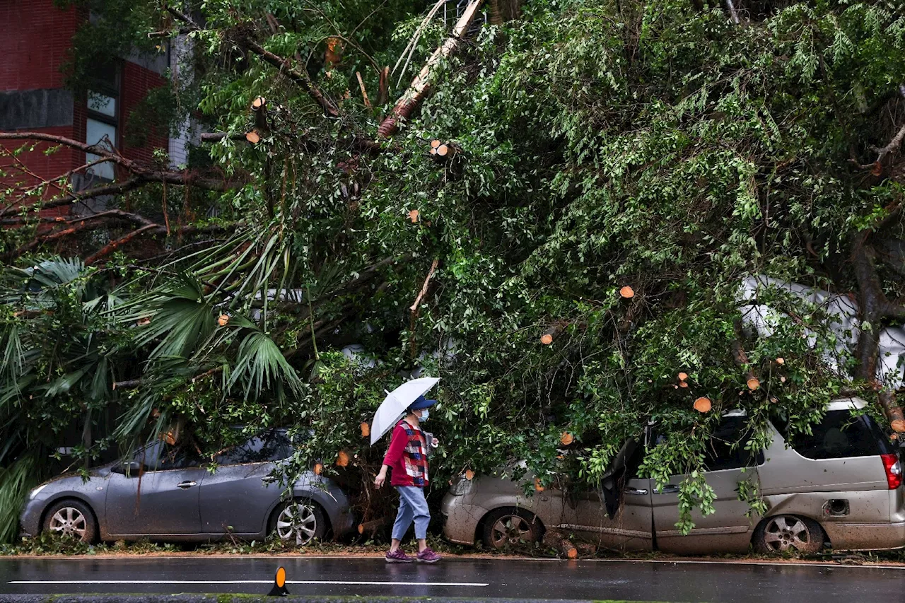 Taïwan: deux morts et plus de 500 blessés après le passage du typhon Kong-rey