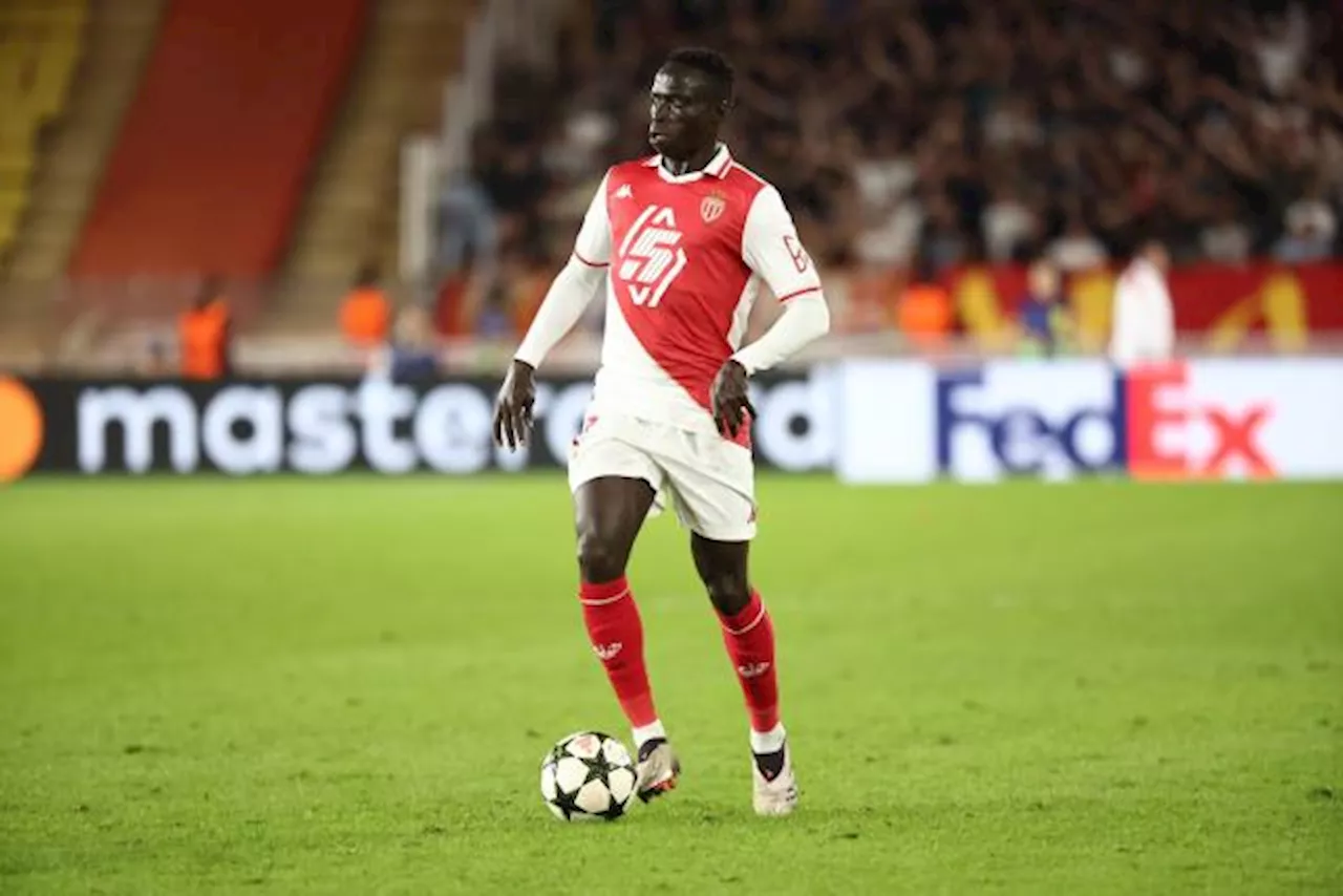 Monaco avec Krépin Diatta en latéral droit contre Angers en Ligue 1