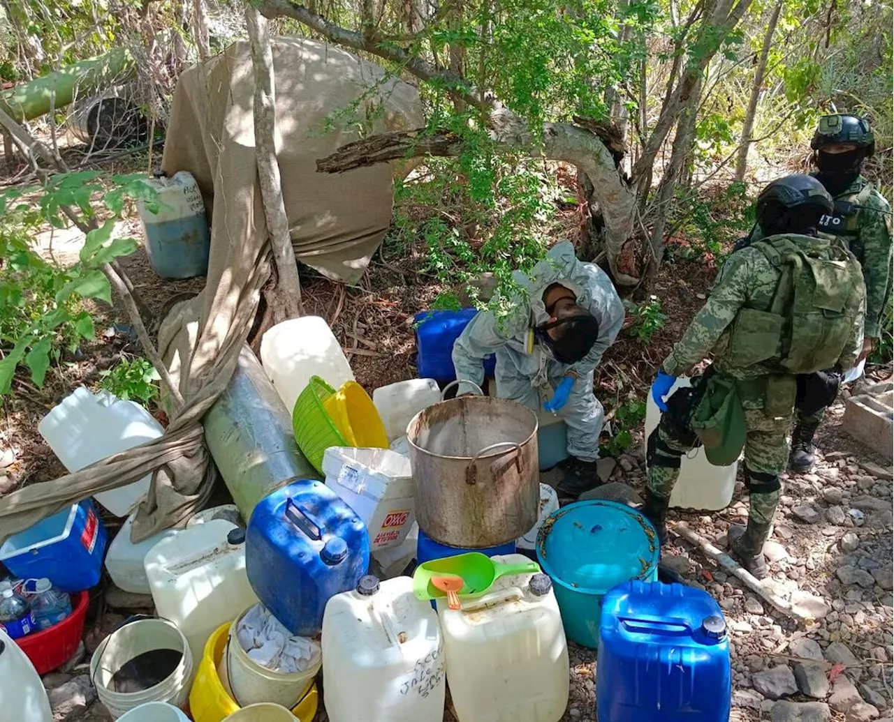 Elementos del Ejército aseguran laboratorio clandestino del Cártel de Sinaloa en Navolato