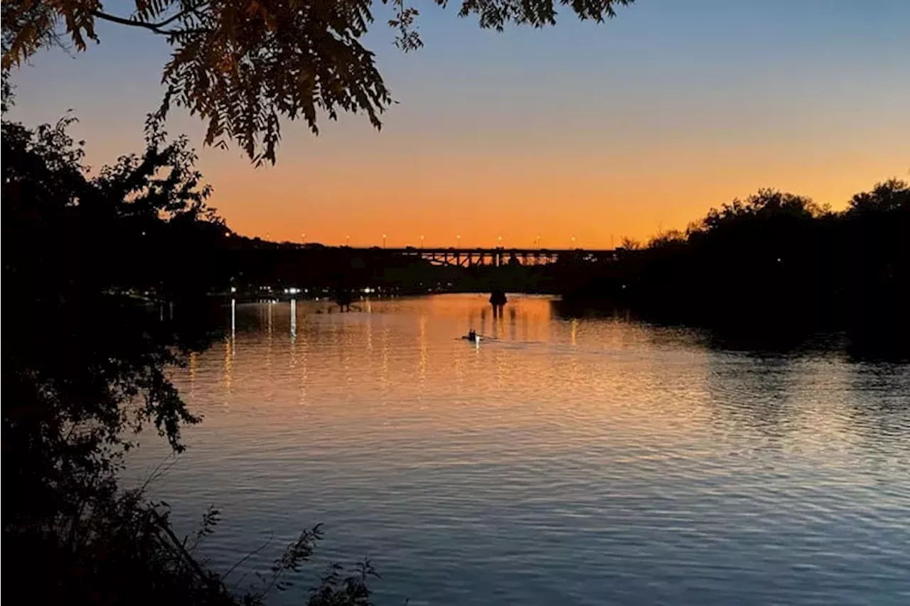 Daylight saving time ends Sunday in Philly, and here’s to the bright