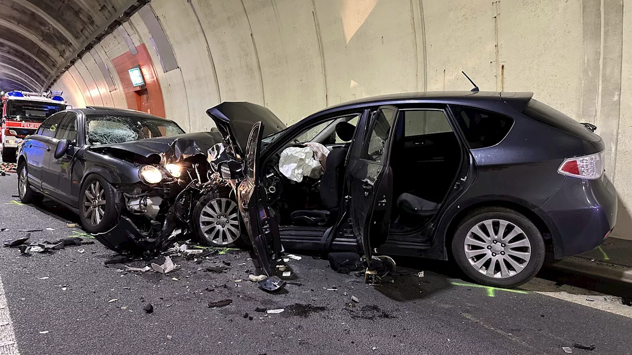 Brunnen SZ: Schwerer Unfall im Mositunnel – Frontalkollision zwischen zwei Autos