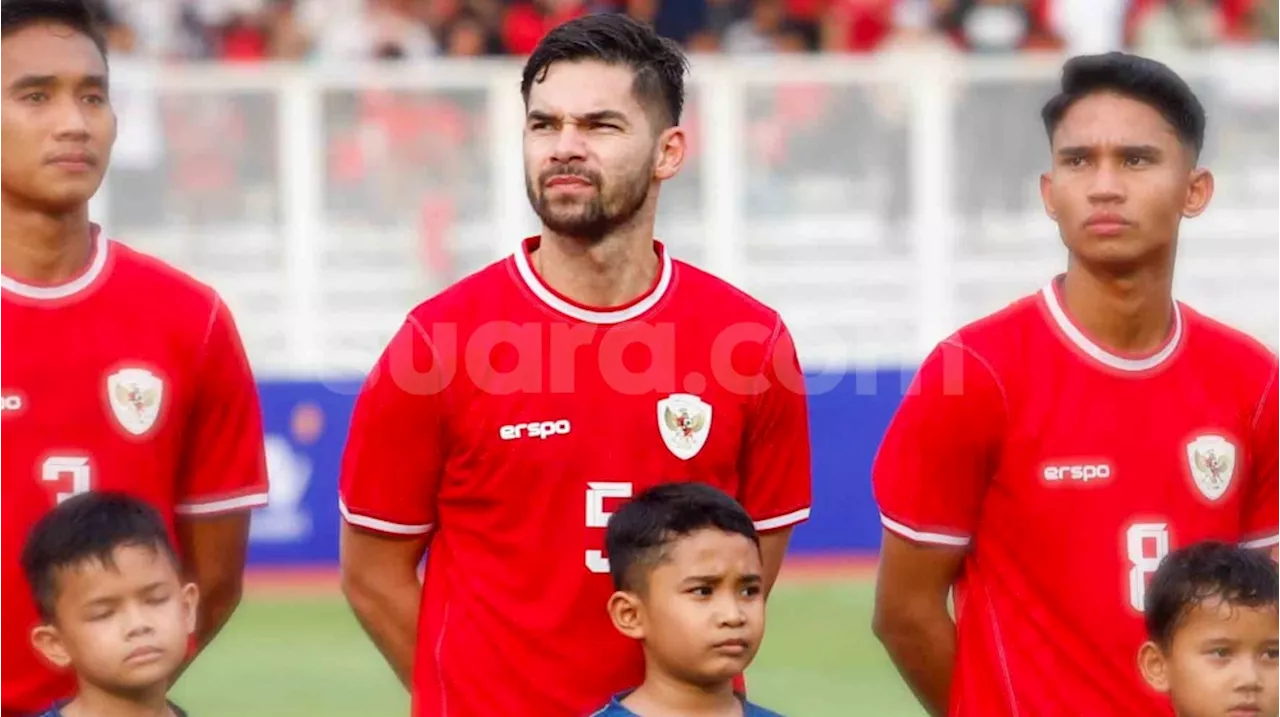 Reaksi Sandy Walsh Lihat Jordi Amat Pamer Foto Tekel Lionel Messi