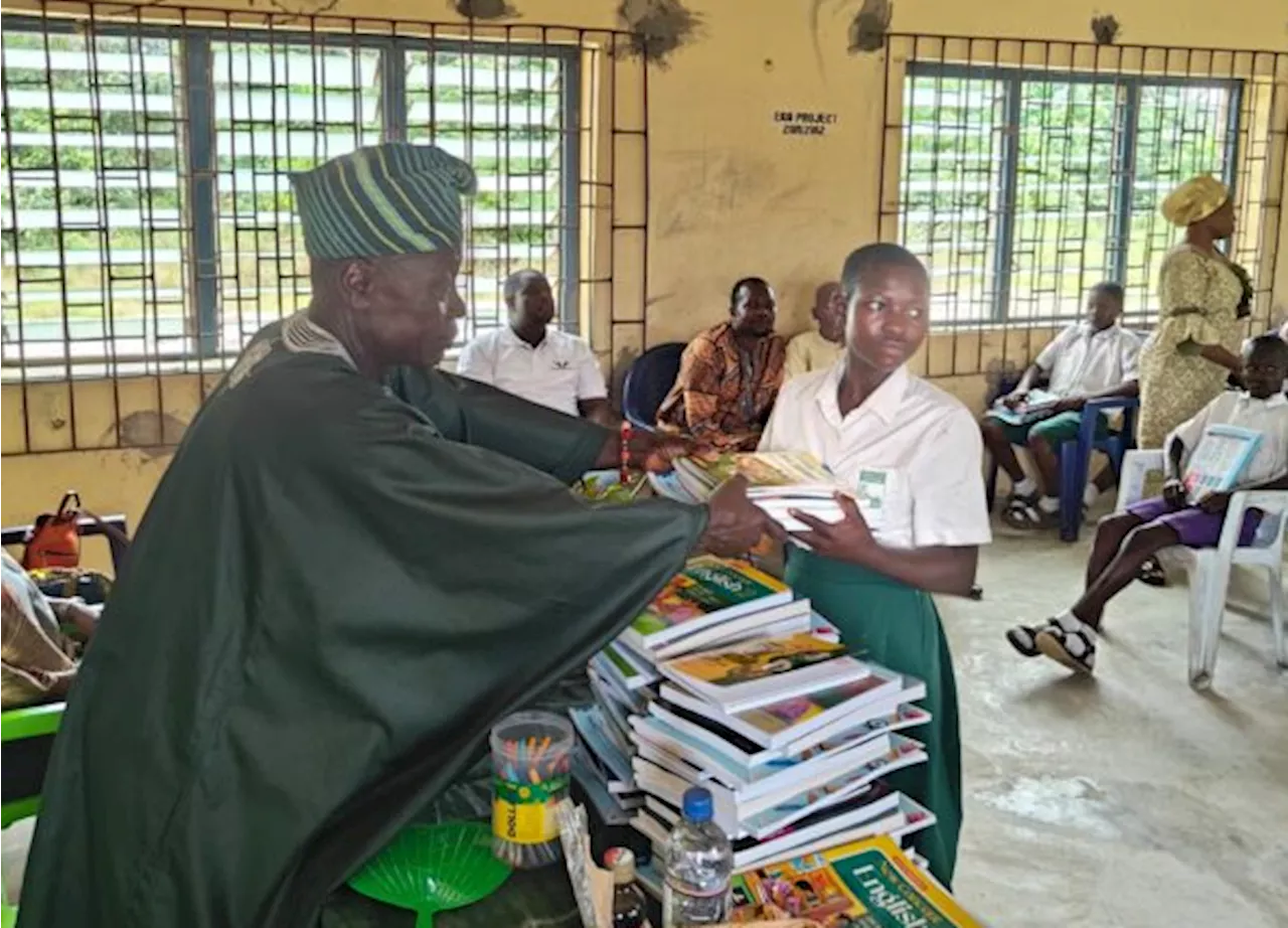 Climate group donates school items to 800 students in Epe coastal areas