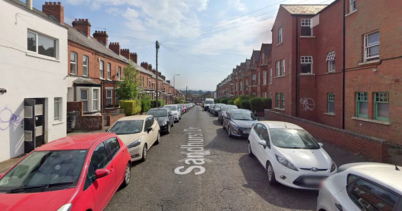 Councillor calls for rollout of Belfast residents' car parking schemes